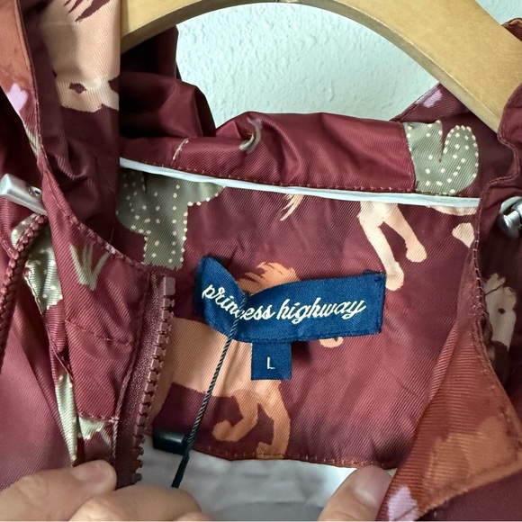 NWT PRINCESS HIGHWAY burgundy red cactus western horse printed windbreaker rain - Picture 8 of 8